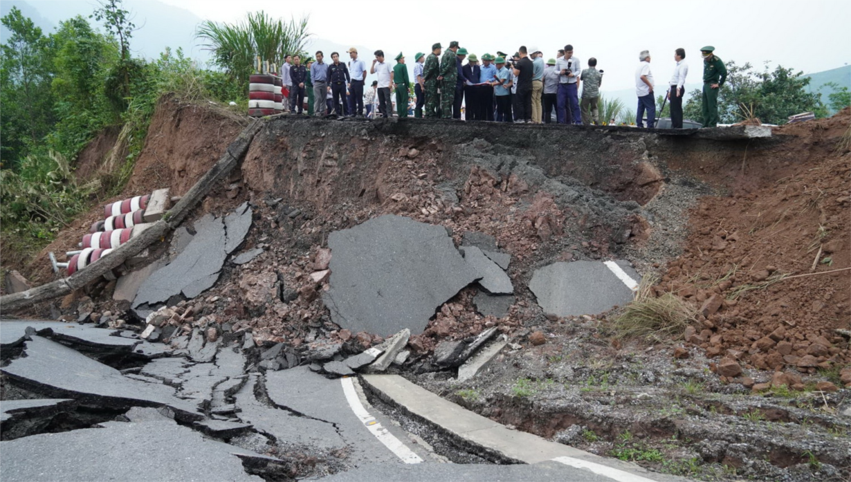 Phấn đấu thông tuyến Quốc lộ 15D vào ngày 25/10 (20/10/2022)